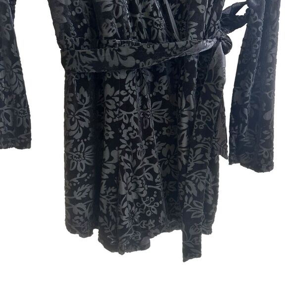Saylor Anthropologie Velvet Burnout Black Floral Belted Long Sleeve Romper - Picture 5 of 8